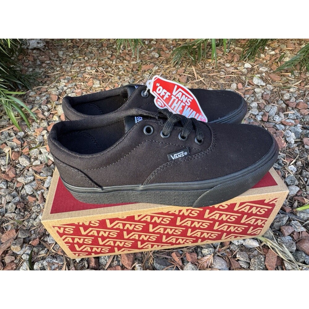 VANS Doheny Black Canvas Lace-Up Low Top Sneakers Rubber Waffle Sole US 5 Womens